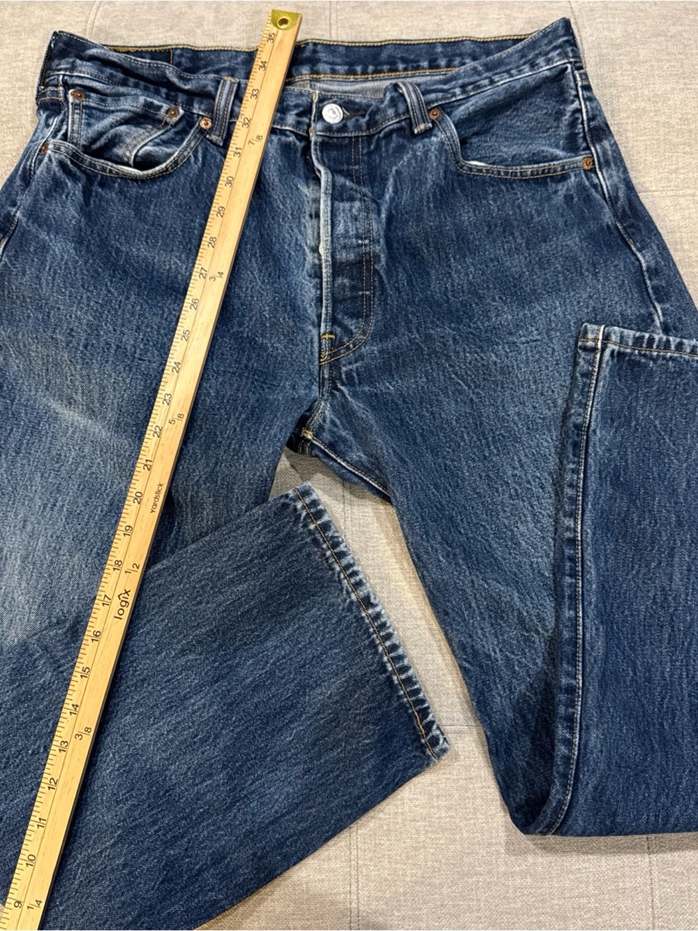 Levi’s 501 XX Jeans Men’s 36x30 Button Fly Straight Leg Medium Wash